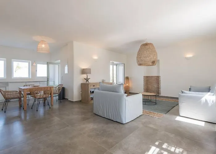 Klar, On The Outskirts Of , Paros Vila *