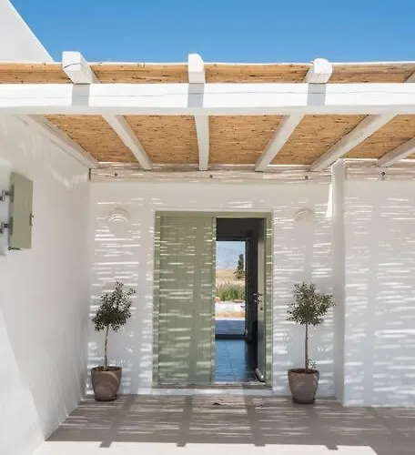 Klar, On The Outskirts Of , Paros * Nausa