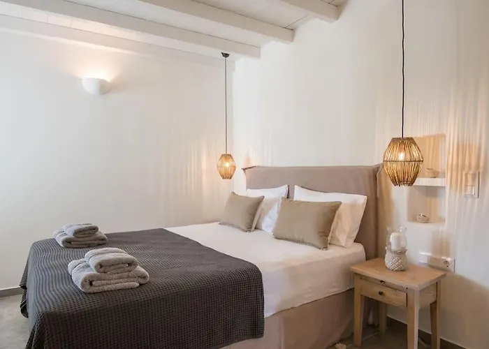 Klar, On The Outskirts Of , Paros * Nausa