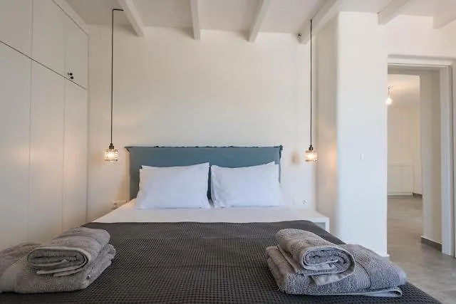 Klar, On The Outskirts Of , Paros * Nausa