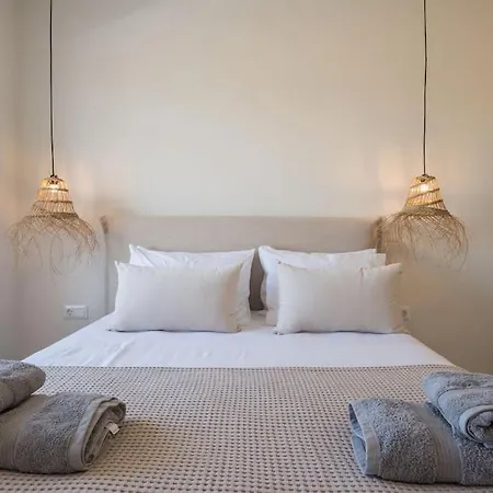 Klar, On The Outskirts Of , Paros Villa Naousa (Paros)