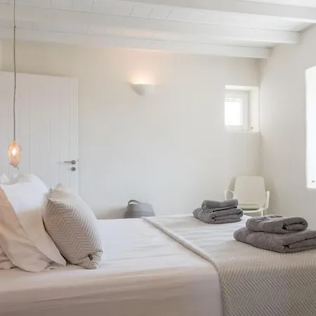 Klar, On The Outskirts Of , Paros Villa Naousa (Paros)