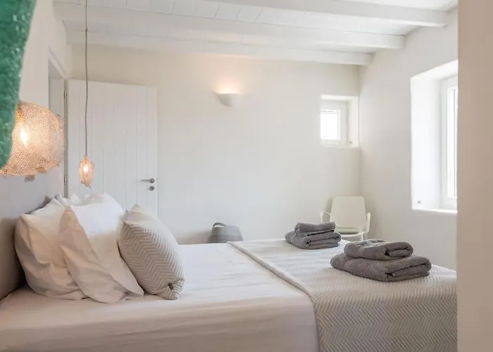 Klar, On The Outskirts Of , Paros ヴィラ ナウサ